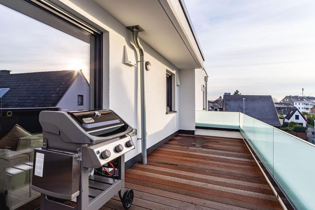 A&V Apartments Wunderschoene Penthouse Wohnung 뫼르스 외부 사진